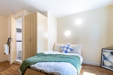 Platinum En Suite at Europa, 190 Erskine Street, City Centre, Liverpool, L61AL - Image 6